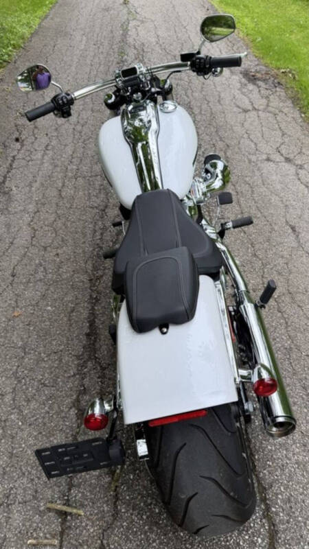 2024 Harley-Davidson FXBR - Breakout