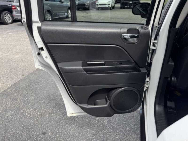 2011 Jeep Compass Sport