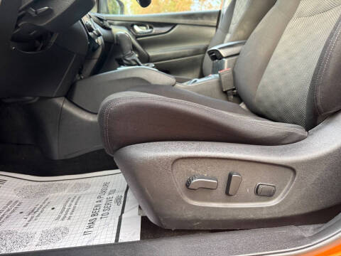 2017 Nissan Rogue Sport SV