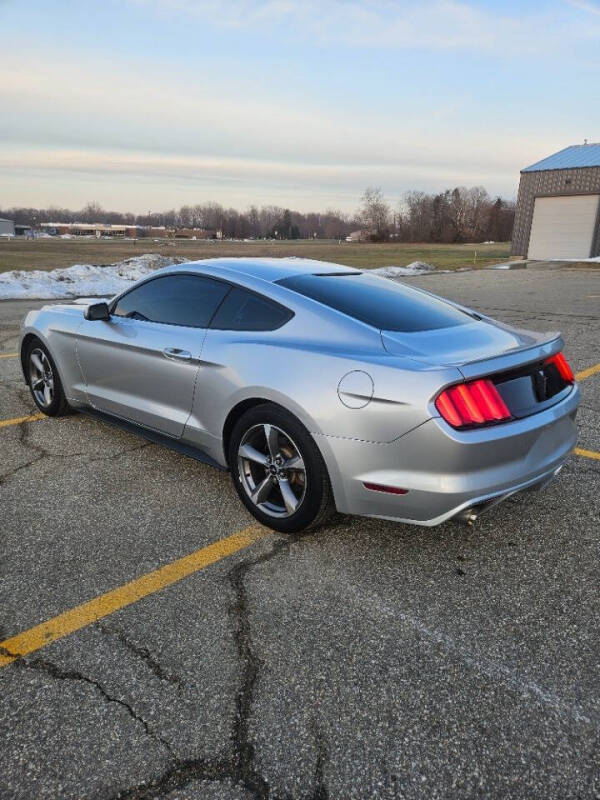 2015 Ford Mustang V6