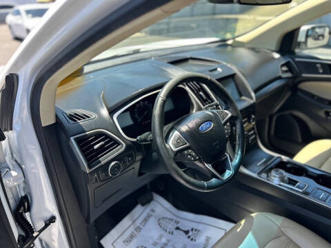 2020 Ford Edge SEL
