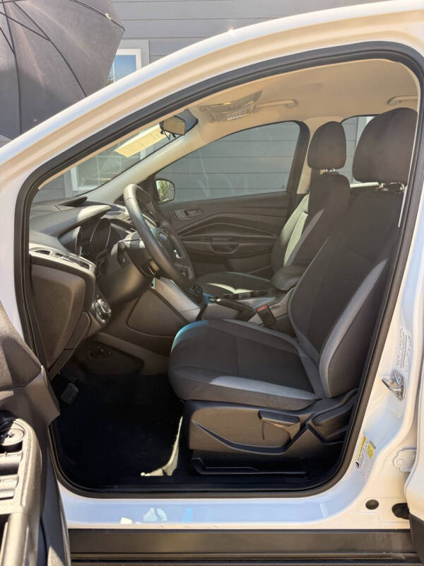 2015 Ford Escape S
