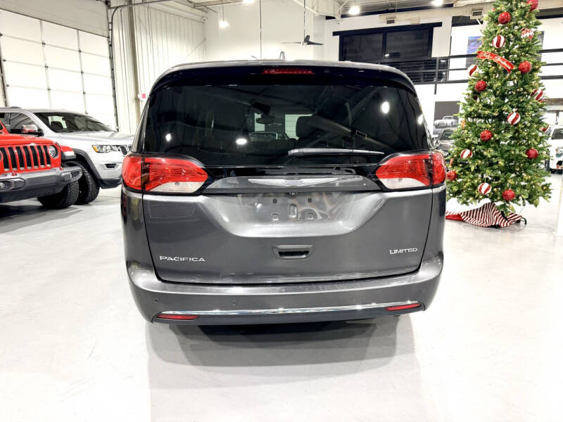 2018 Chrysler Pacifica Limited