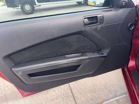 2014 Ford Mustang V6