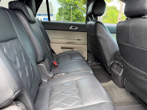 2014 Ford Explorer