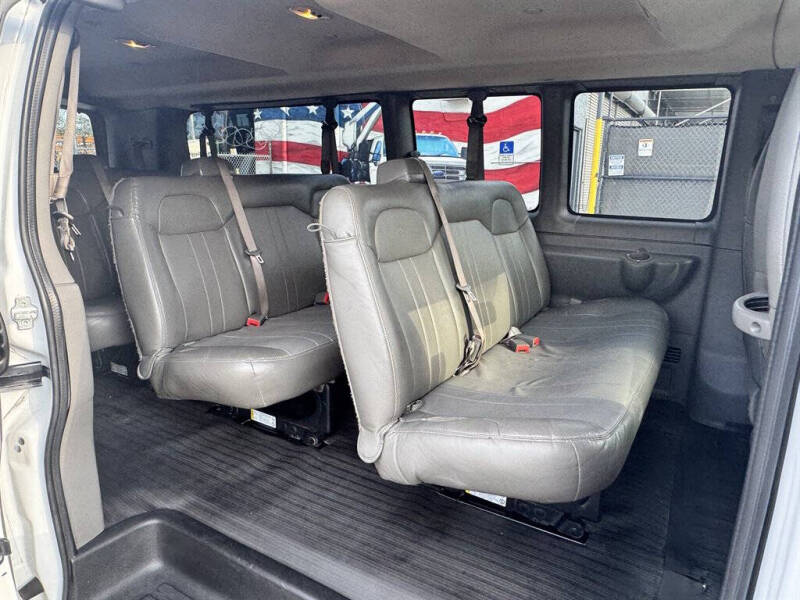 2018 Chevrolet Express LS 3500