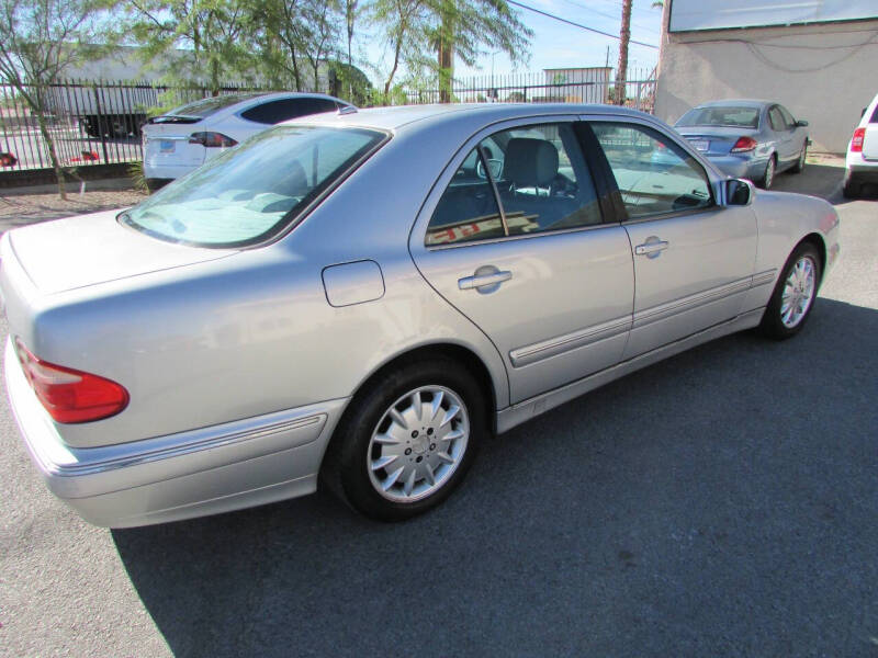 2001 Mercedes-Benz E-Class E320 photo 3