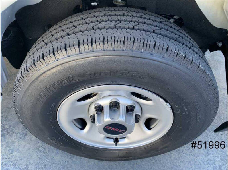 2023 GMC Savana 2500