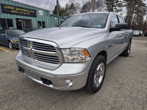 2015 RAM 1500 SLT