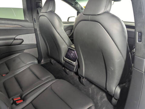 2023 Tesla Model X Standard Range