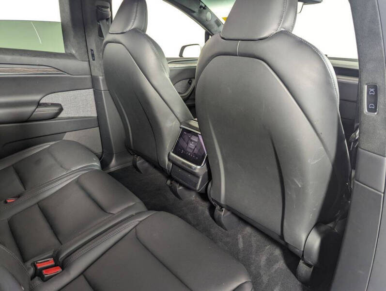 2023 Tesla Model X Standard Range