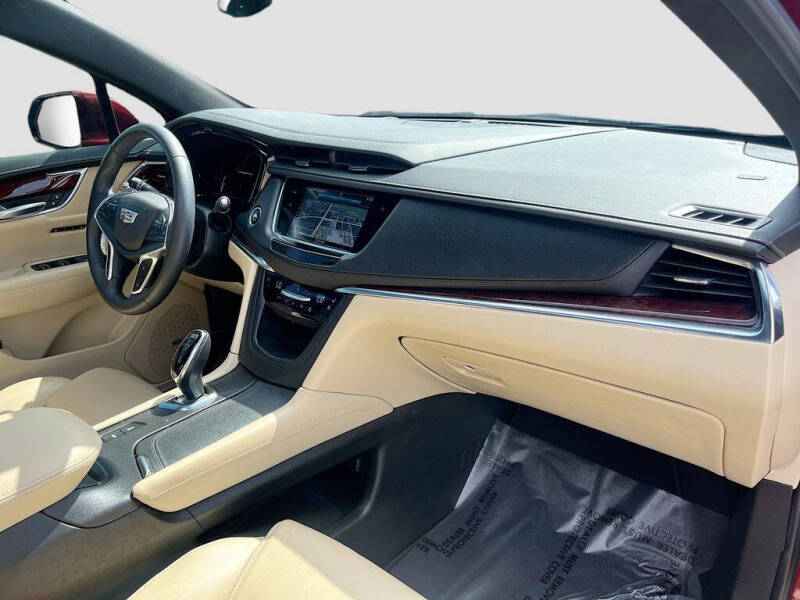 2017 Cadillac XT5 Premium Luxury