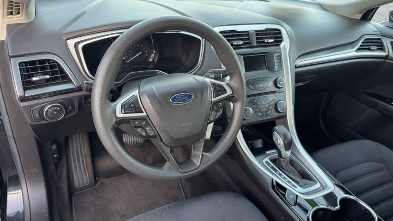 2014 Ford Fusion Hybrid SE