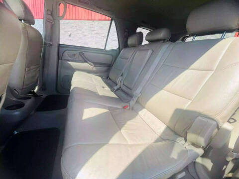 2005 Toyota Sequoia SR5