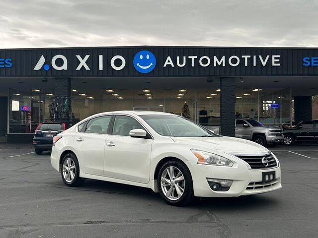 2015 Nissan Altima SL's photo