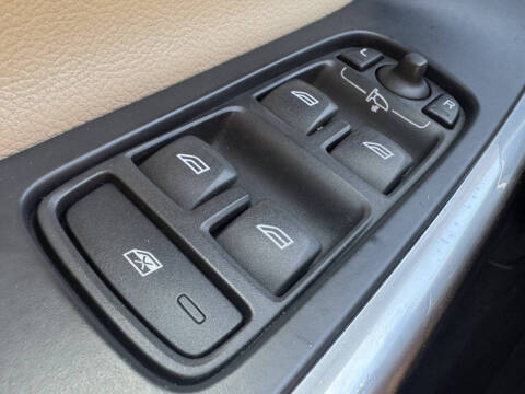 2016 Volvo XC60 T6 Drive-E Platinum