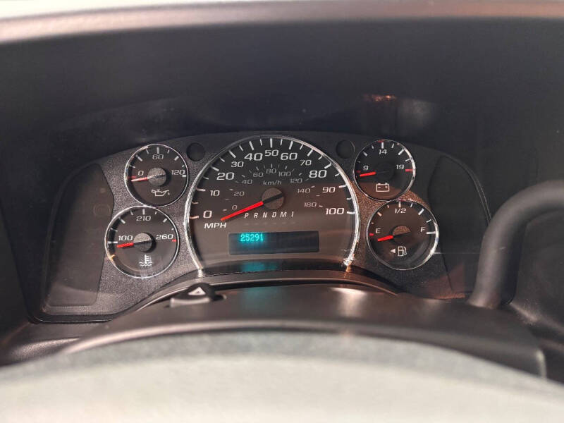 2023 Chevrolet Express 2500