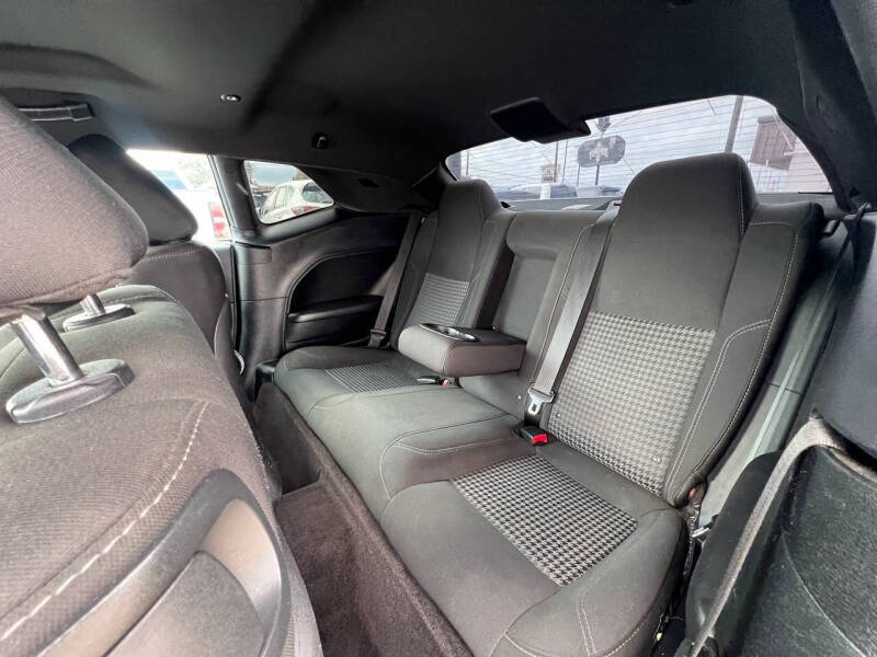 2018 Dodge Challenger SXT