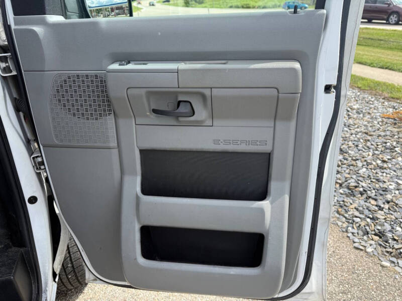 2011 Ford E-Series E-250