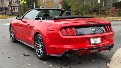 2017 Ford Mustang EcoBoost Premium