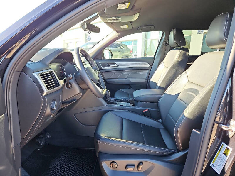 2023 Volkswagen Atlas Cross Sport SE