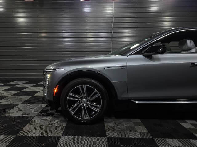 2024 Cadillac LYRIQ Luxury 1