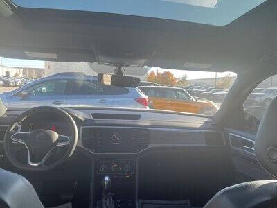 2023 Volkswagen Atlas Cross Sport SE 4Motion