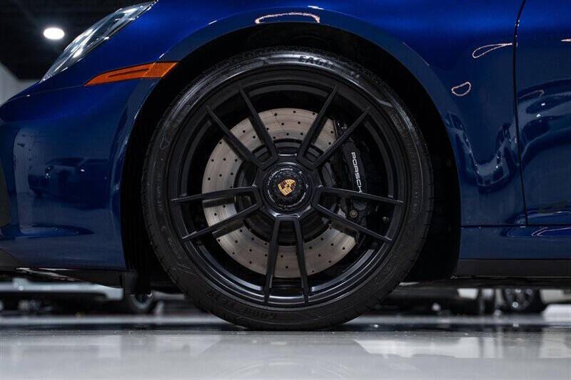 2022 Porsche 911 Targa 4 GTS