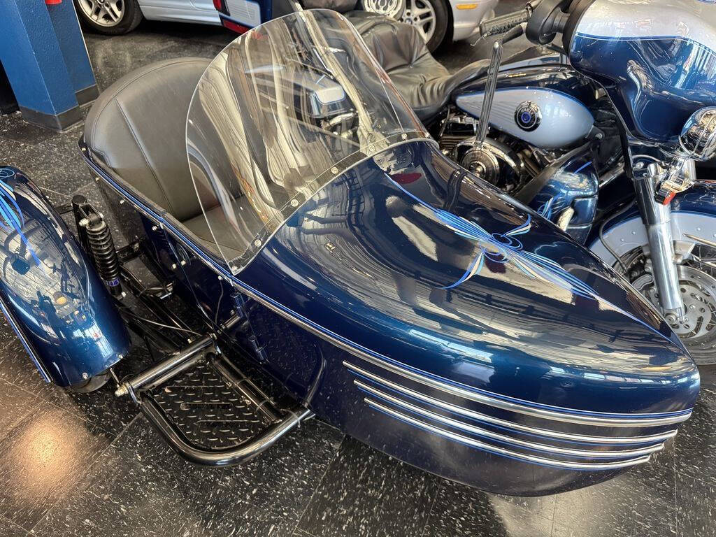 2002 Harley-Davidson® FLHTC - Electra Glide® Cl 4