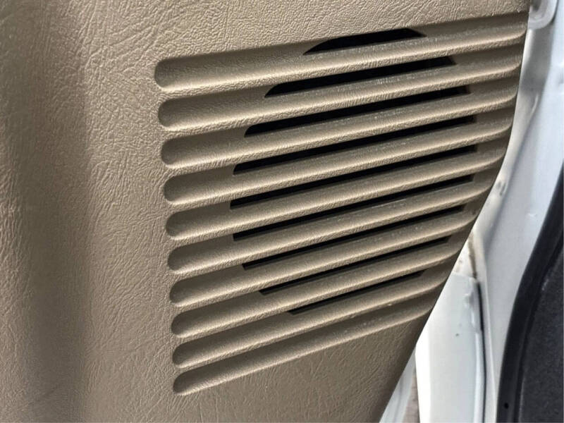 2023 Chevrolet Express 2500