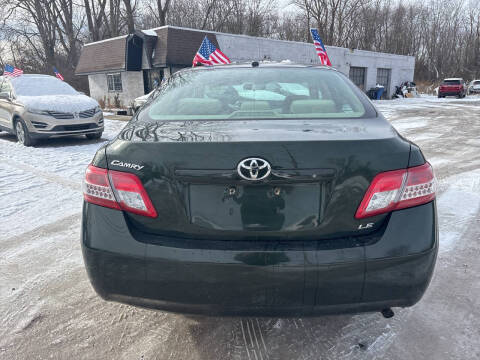 2011 Toyota Camry LE