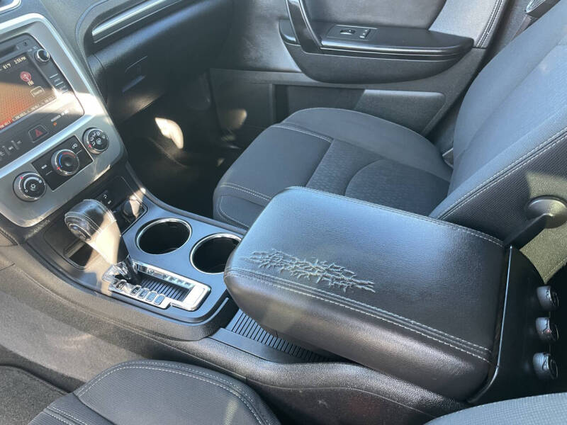 2015 GMC Acadia SLE-2