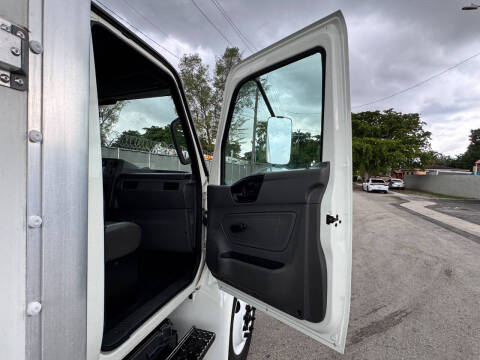 2020 International MV607