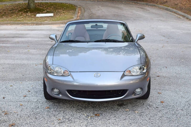 2002 Mazda Miata SE photo 3