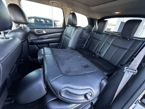 2016 Nissan Pathfinder Platinum