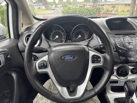 2016 Ford Fiesta SE