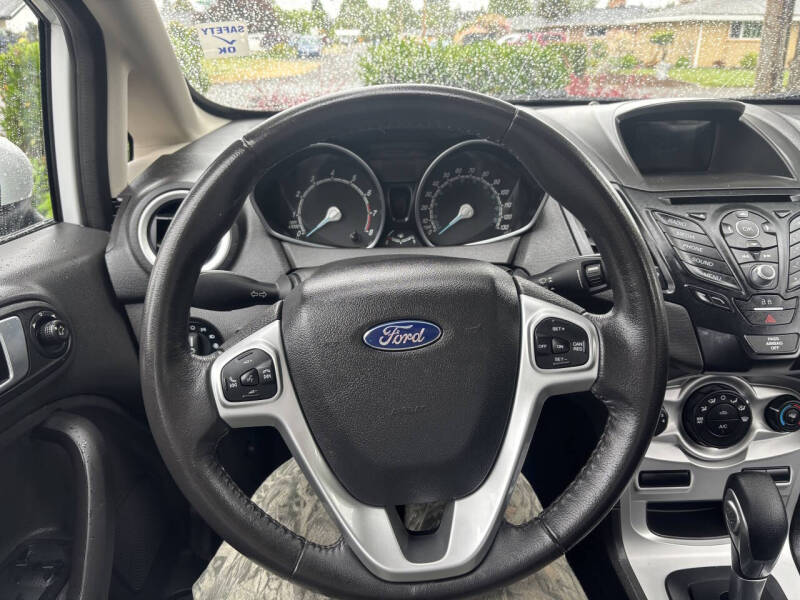 2016 Ford Fiesta SE