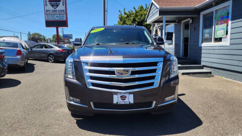 2016 Cadillac Escalade Luxury Collection