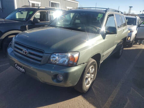 2004 Toyota Highlander for sale at Independent Auto - Main Street Motors in Rapid City SD