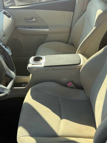 2012 Toyota Prius v Three