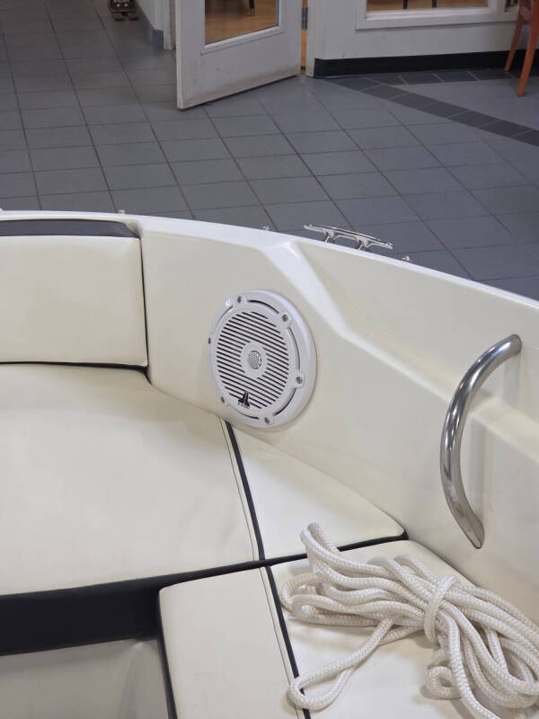 2013 Sea Ray 190 SPORT