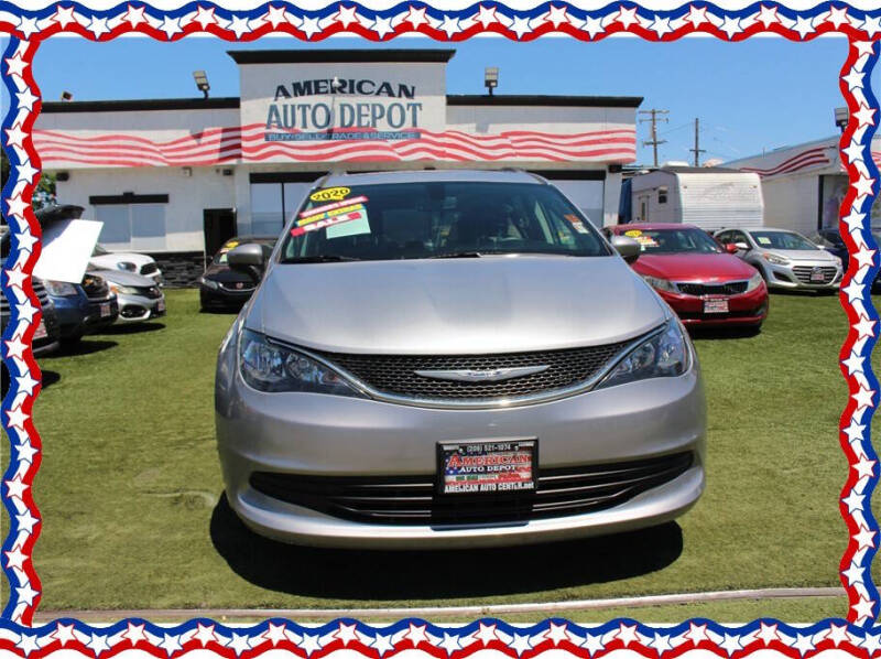 2020 Chrysler Voyager LXi