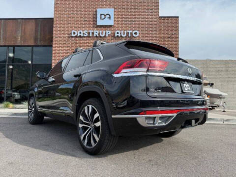 2022 Volkswagen Atlas Cross Sport V6 SEL Premium R-Line 4Motion