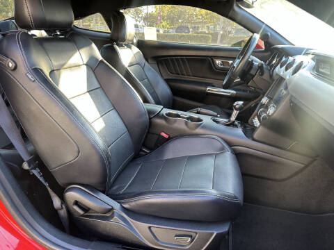 2016 Ford Mustang EcoBoost Premium