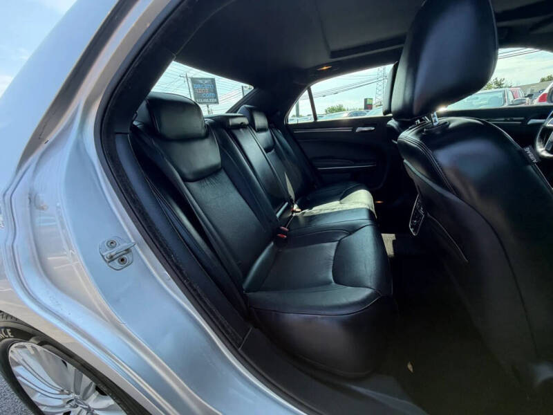2011 Chrysler 300 C