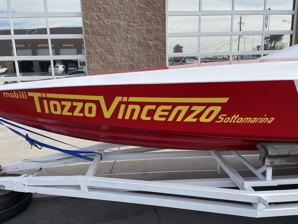 1984 Tiozzo Molinari Falcon BPM Race Boat 11