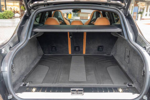 2024 Aston Martin DBX 707