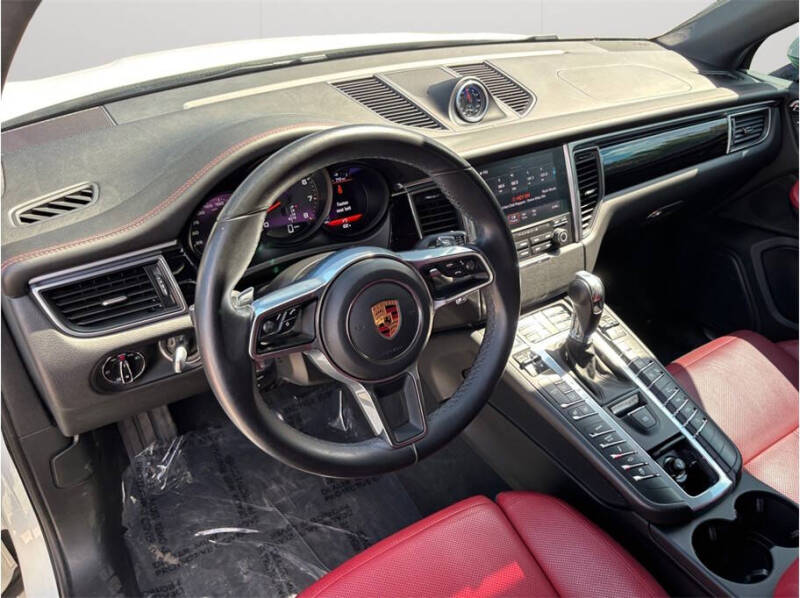 2018 Porsche Macan GTS