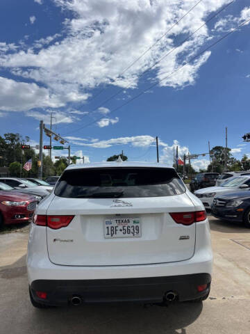 2019 Jaguar F-PACE 25t Premium