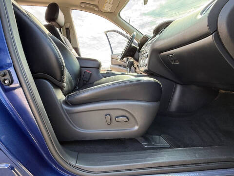 2017 Nissan Pathfinder SL